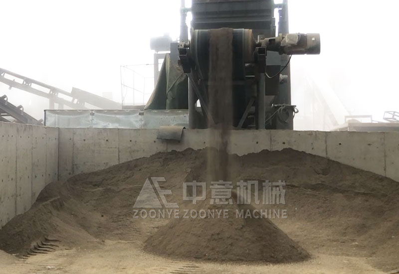 篩分出的沙土 篩分出的沙土